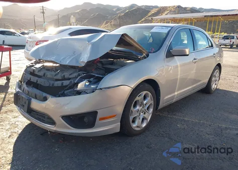 2010 Ford Fusion Se z USA, uszkodzony, nr VIN 3FAHP0HA2AR348692